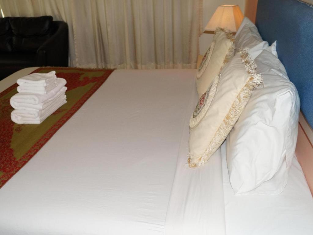 Seng Aroun Hotel Паксе Екстер'єр фото