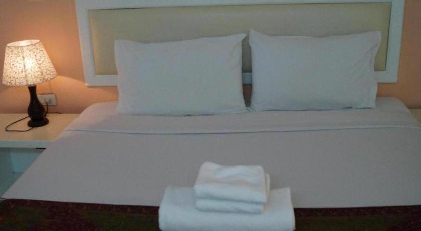 Seng Aroun Hotel Паксе Екстер'єр фото