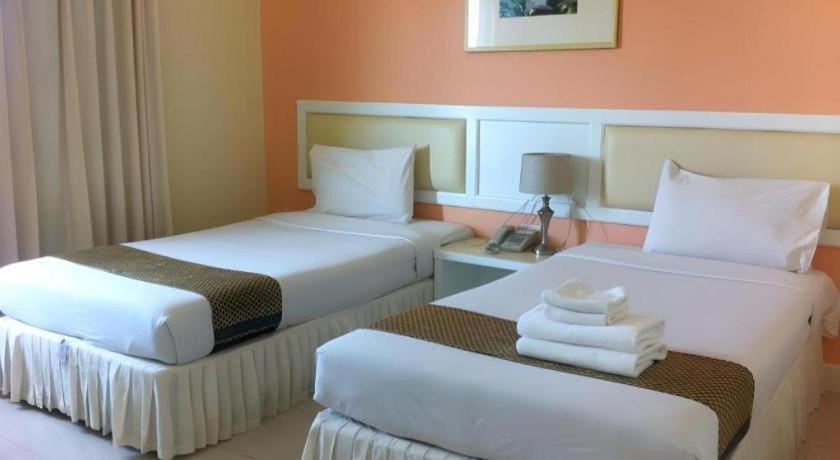 Seng Aroun Hotel Паксе Екстер'єр фото
